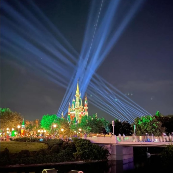 Meet your Posher, Lori - Picture 4 of 5